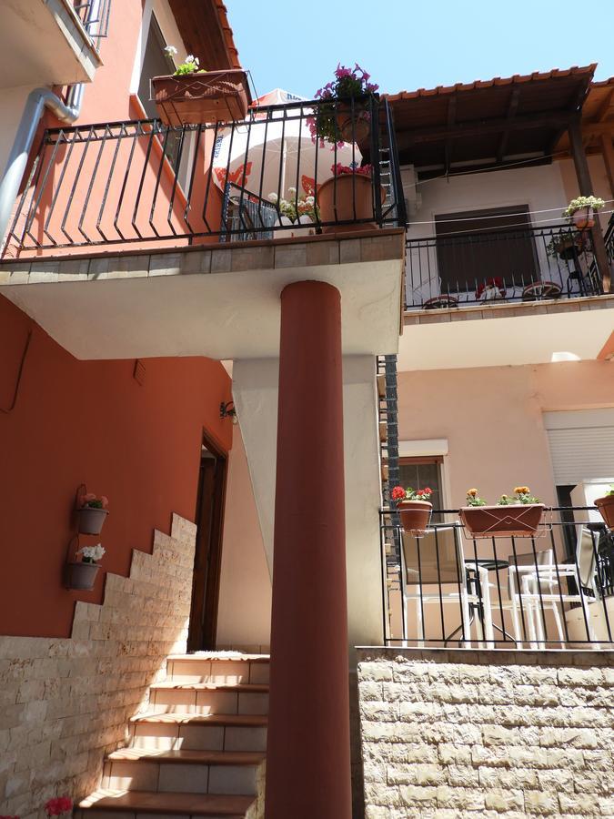 Апартаменты Helen'S House Limenaria Экстерьер фото
